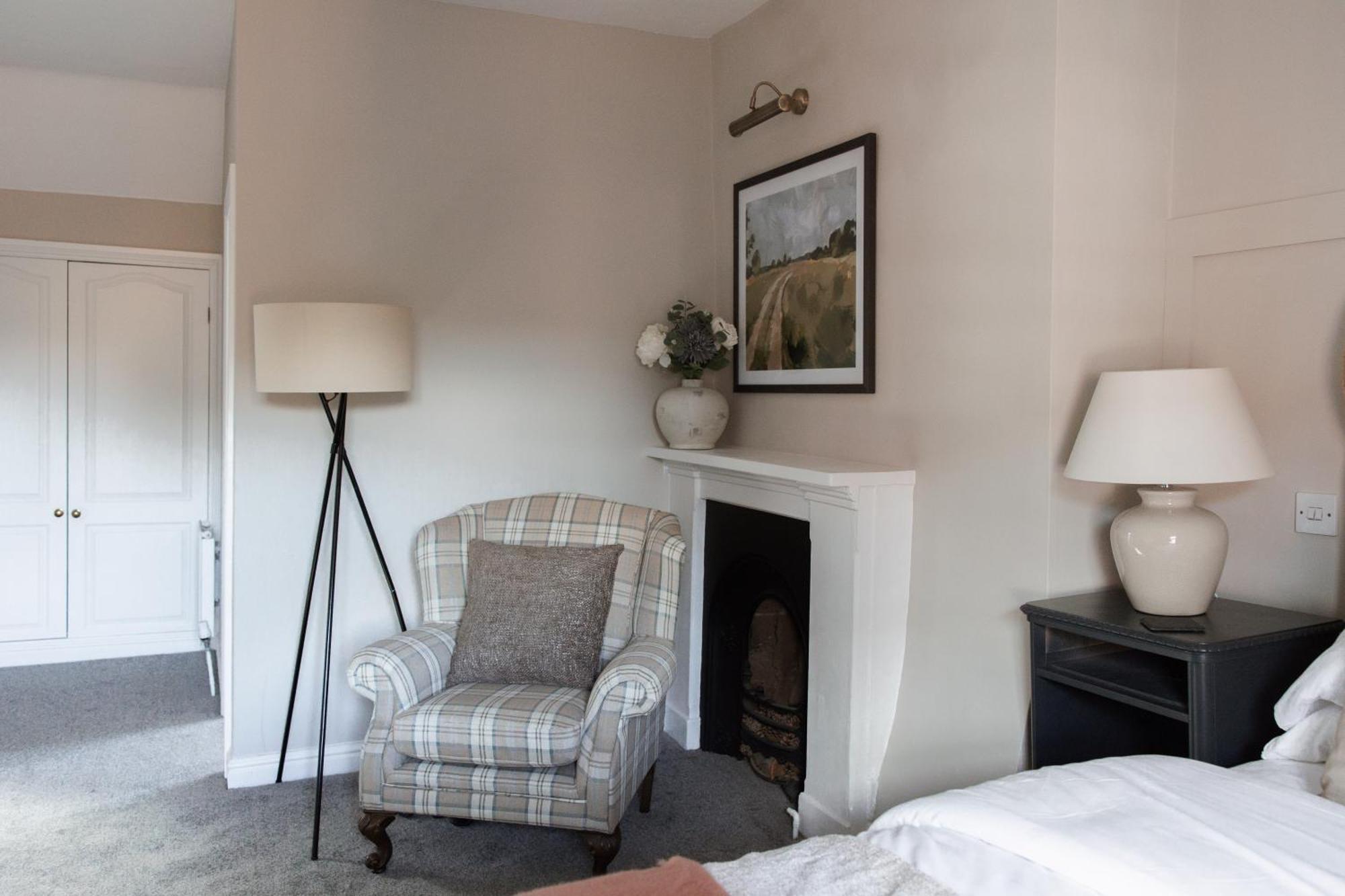 The Raven Hotel At Much Wenlock By Purestay ภายนอก รูปภาพ