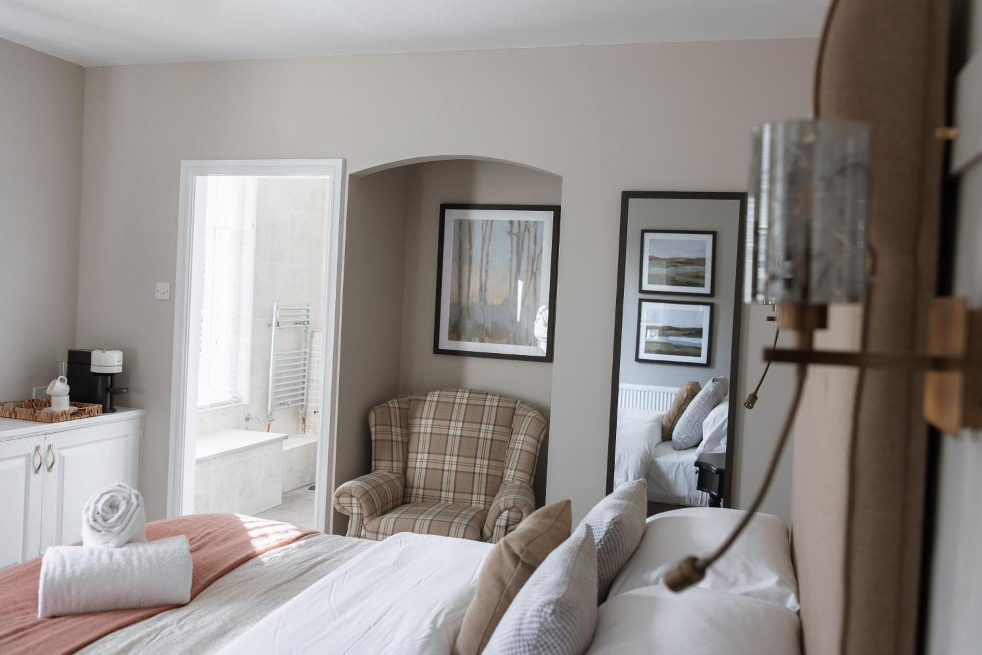 The Raven Hotel At Much Wenlock By Purestay ภายนอก รูปภาพ