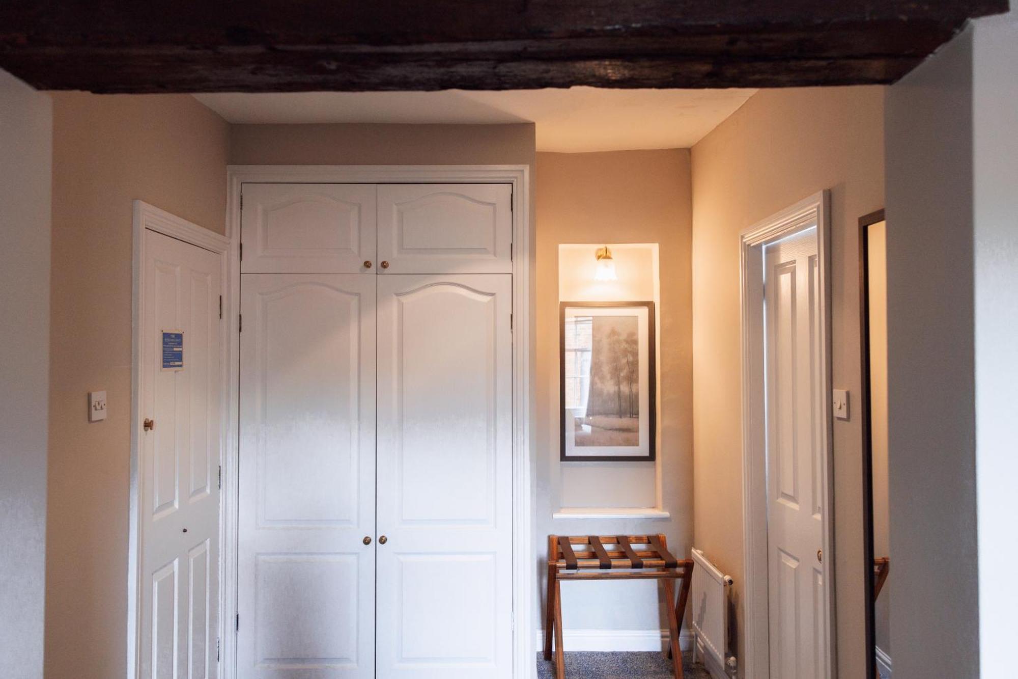 The Raven Hotel At Much Wenlock By Purestay ภายนอก รูปภาพ